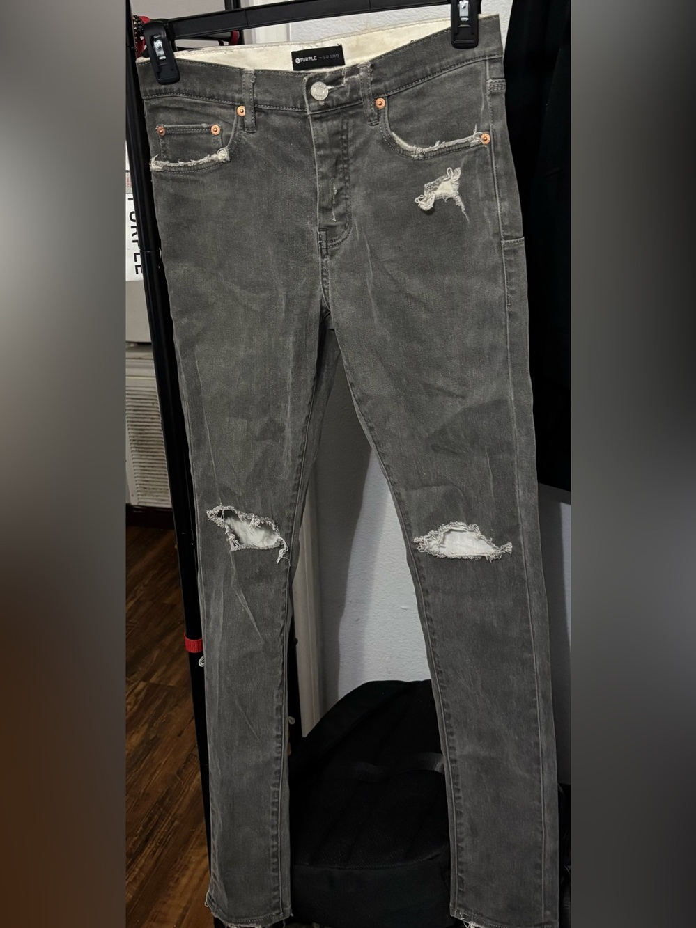 PURPLE BRAND P001 LOWRISE SKINNY JEANS size 29